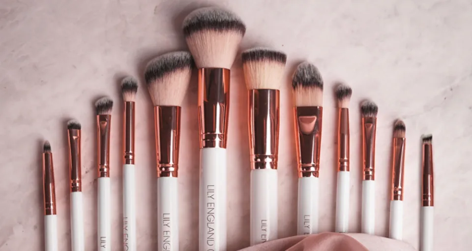 How to Use Makeup Brushes? Complete Guide for Beginners