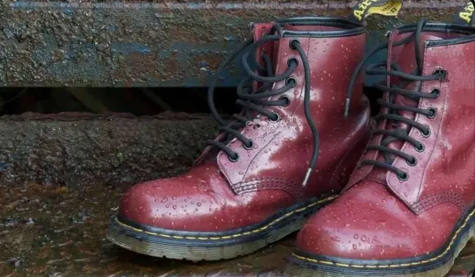 How to Make Doc Martens Stop Squeaking? 5 Easy Tips