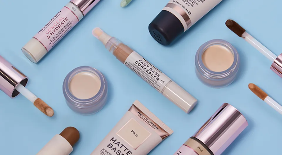 Concealer Vs Foundation: What Are The Differences?